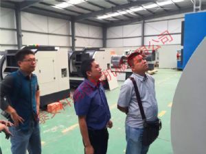 越南客户来厂参观并订购公司新型机床